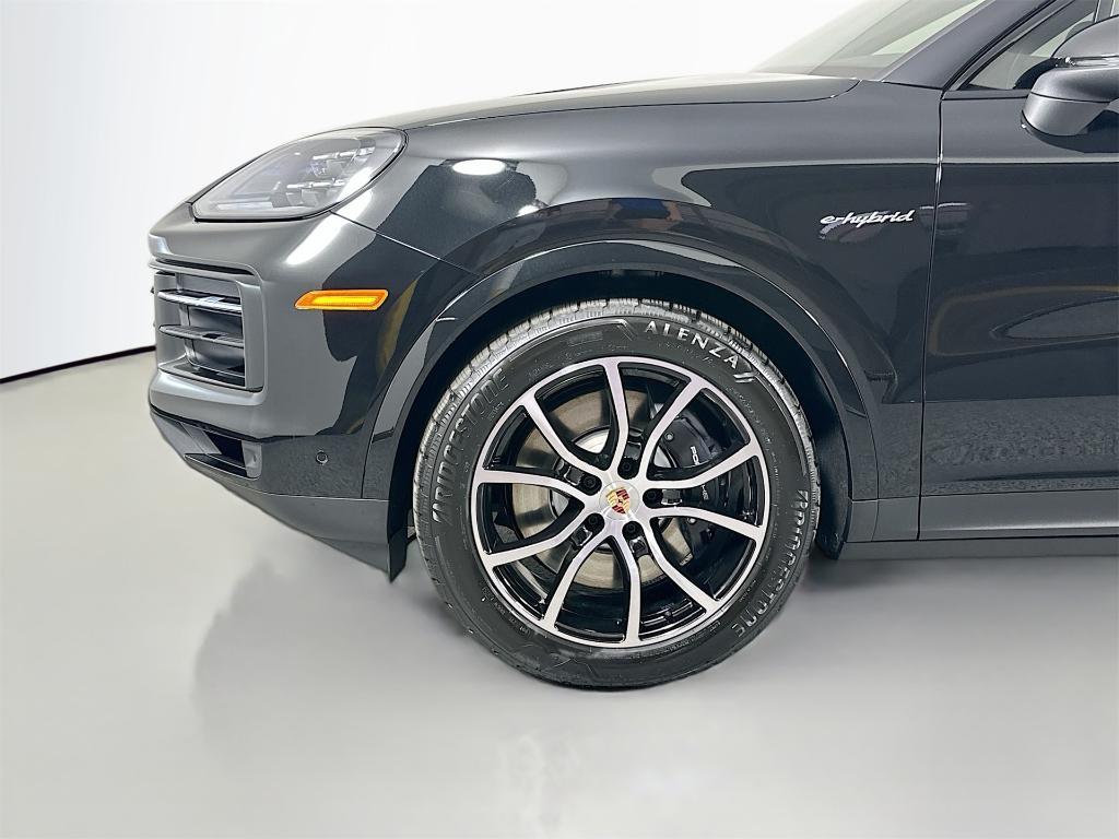 new 2026 Porsche Cayenne car