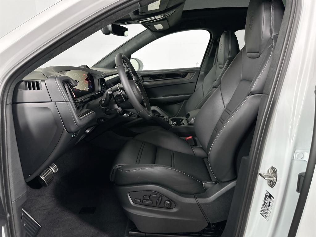 new 2026 Porsche Cayenne car