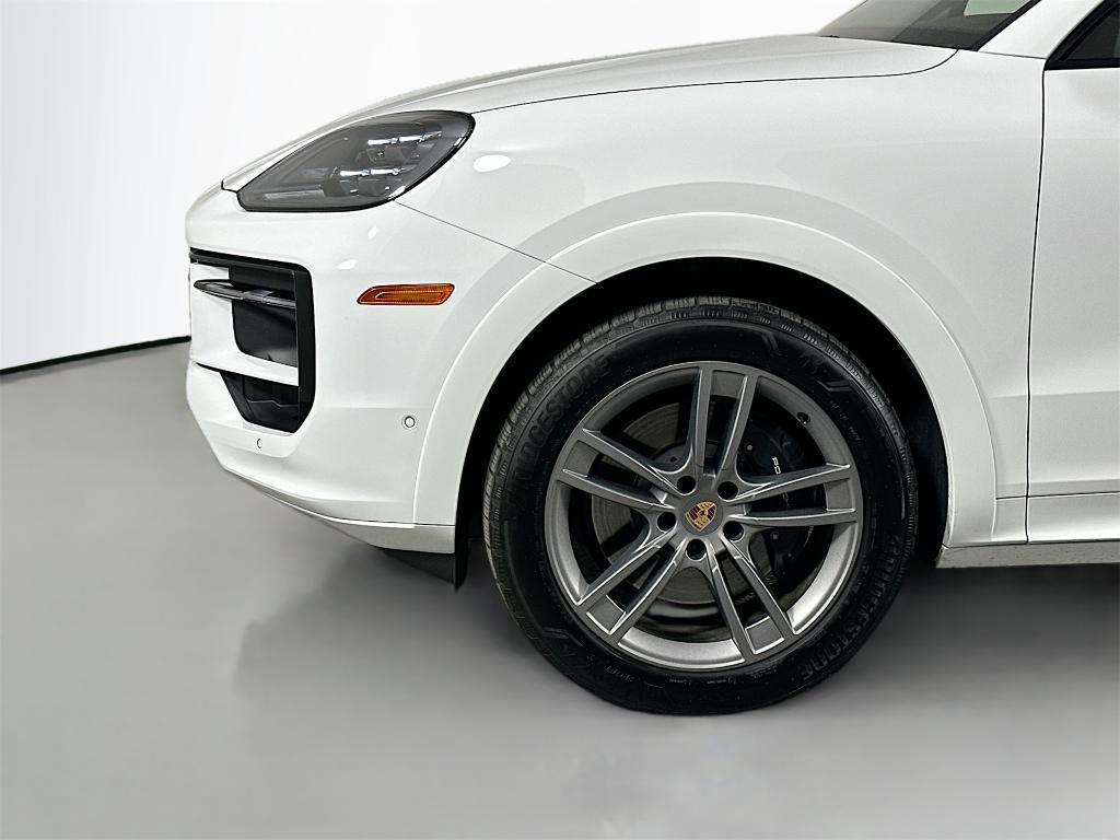 used 2025 Porsche Cayenne car, priced at $84,900
