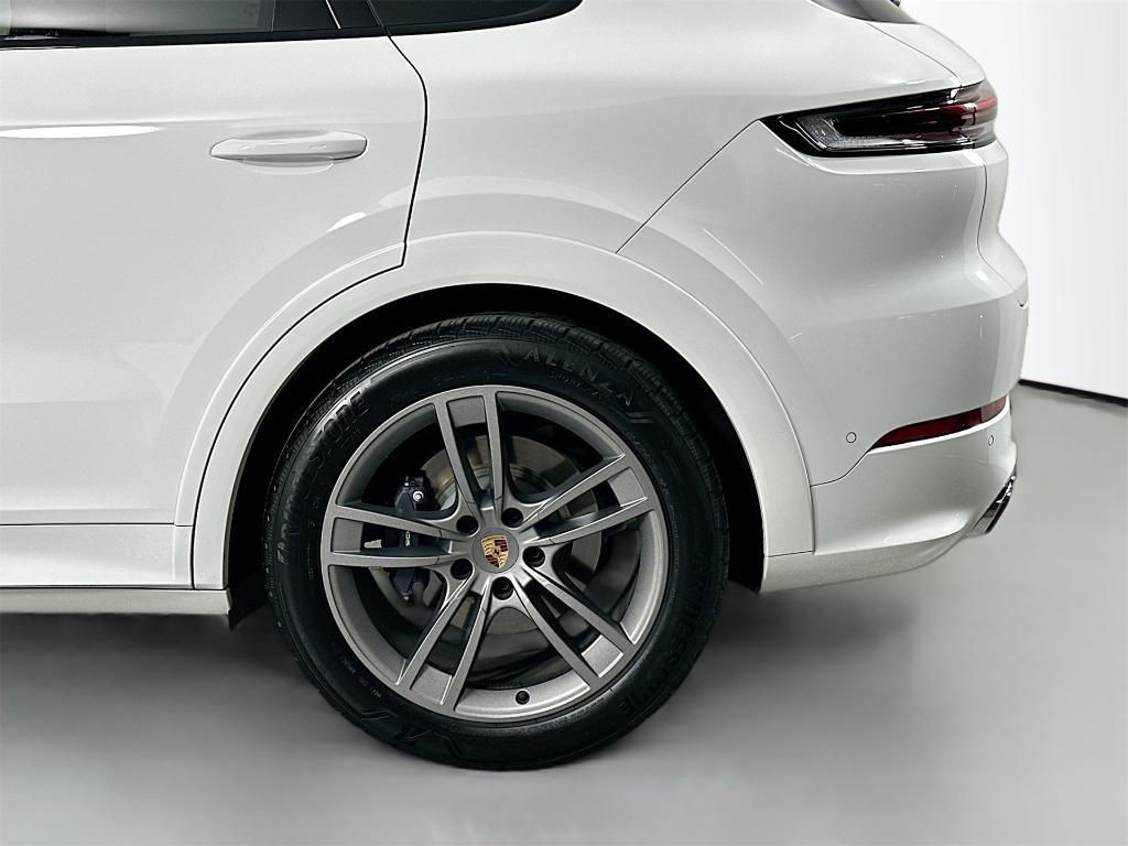 used 2025 Porsche Cayenne car, priced at $84,900