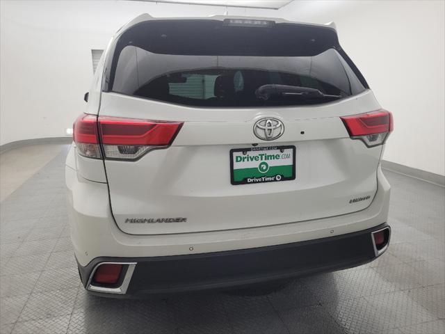 used 2018 Toyota Highlander car, priced at $25,495