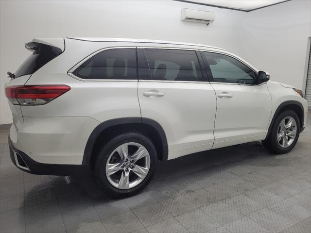 used 2018 Toyota Highlander car, priced at $25,495