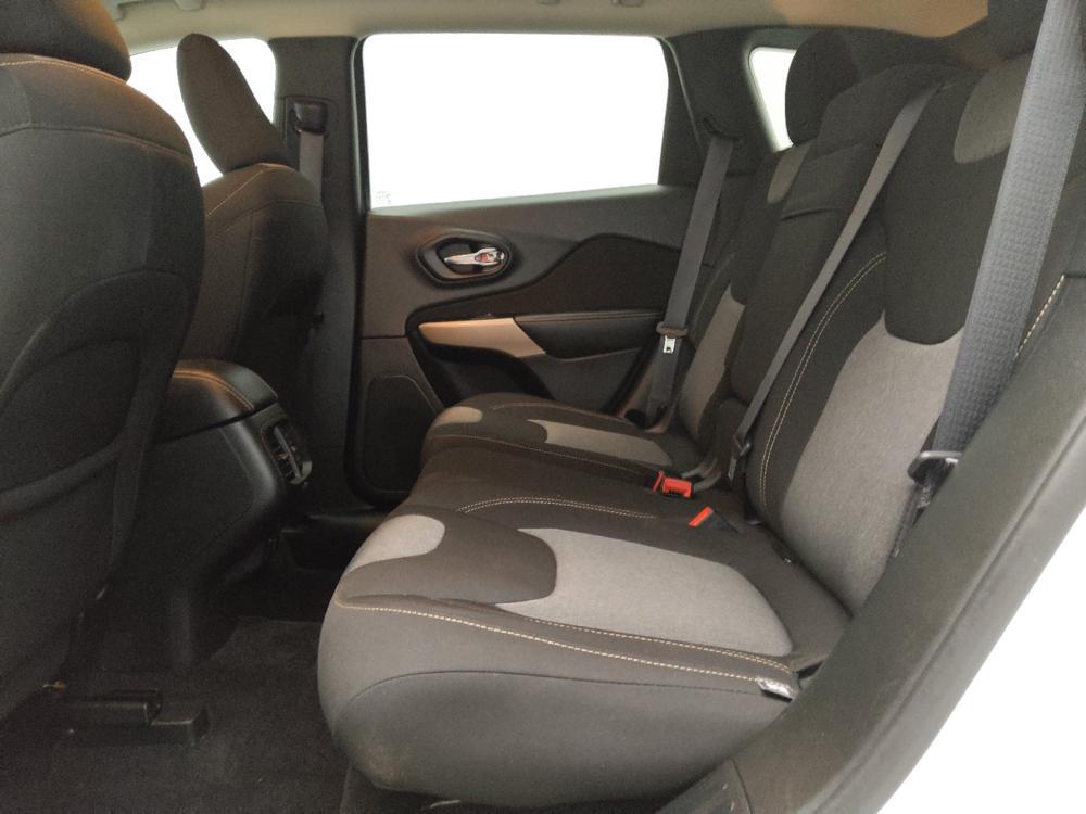 used 2018 Jeep Cherokee car, priced at $18,295