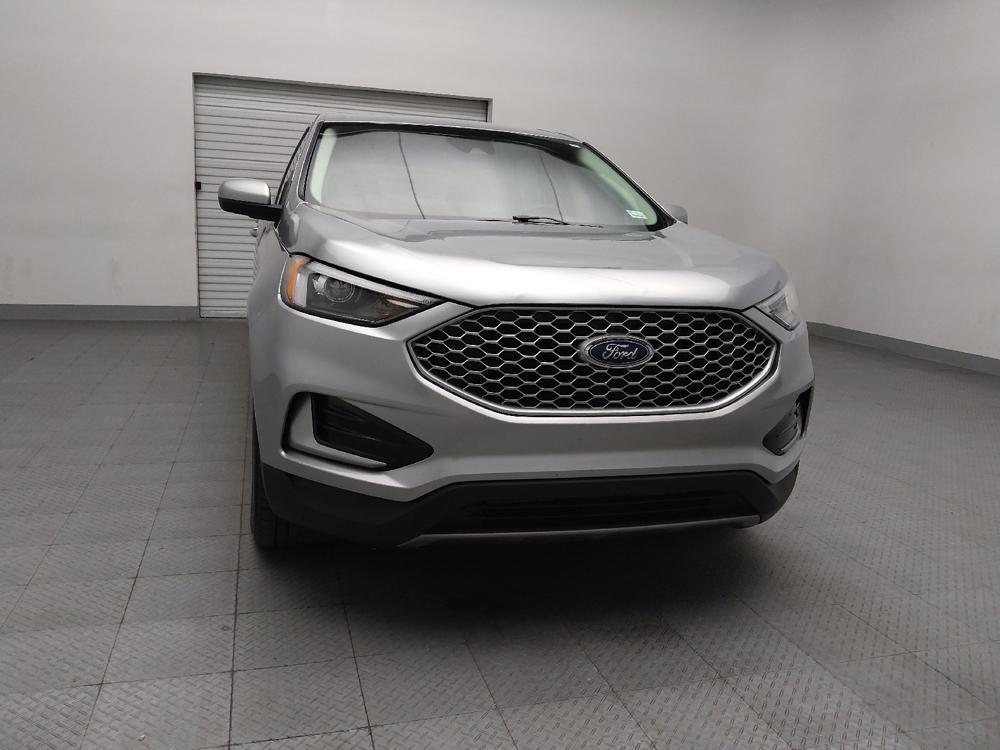 used 2024 Ford Edge car, priced at $30,895