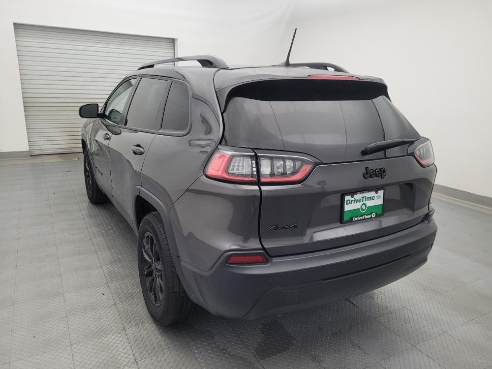 used 2023 Jeep Cherokee car, priced at $25,595