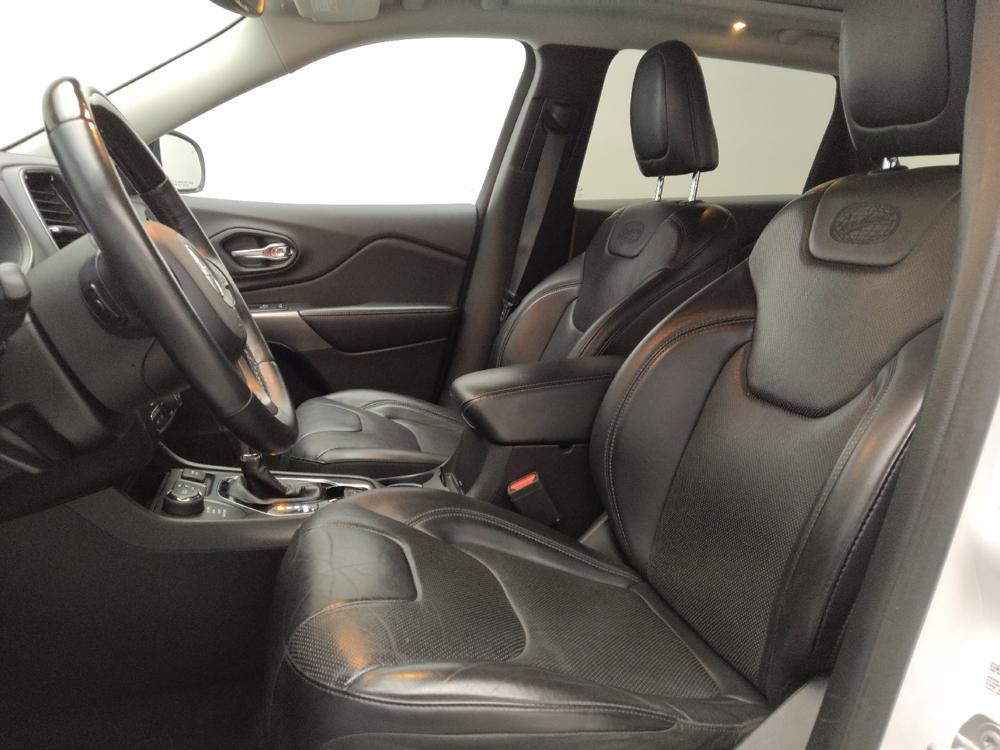 used 2019 Jeep Cherokee car, priced at $20,295