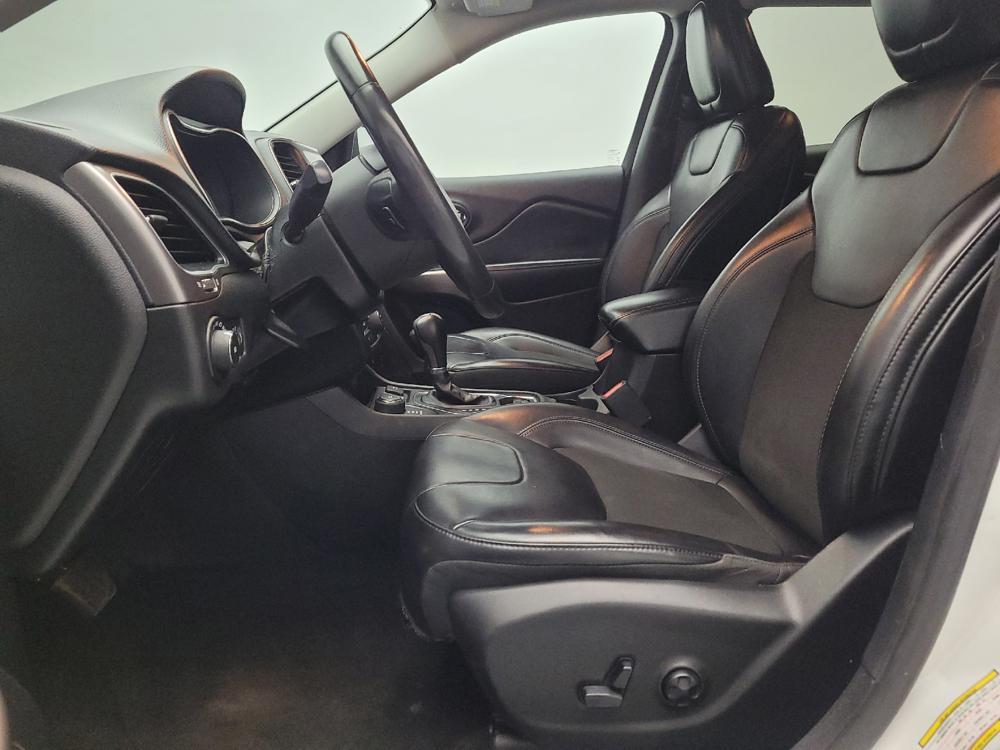 used 2020 Jeep Cherokee car, priced at $18,495