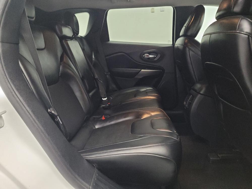 used 2020 Jeep Cherokee car, priced at $18,495