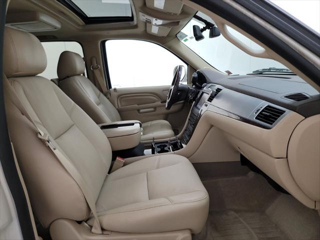 used 2014 Cadillac Escalade ESV car, priced at $33,900