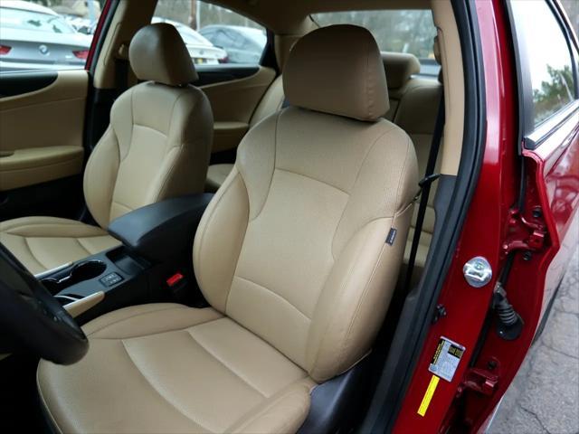 used 2013 Hyundai Sonata Hybrid car, priced at $16,900