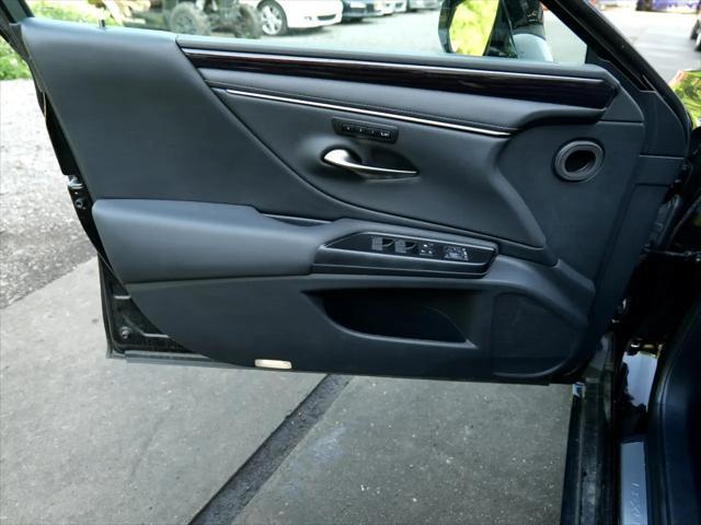 used 2020 Lexus ES 350 car, priced at $29,545