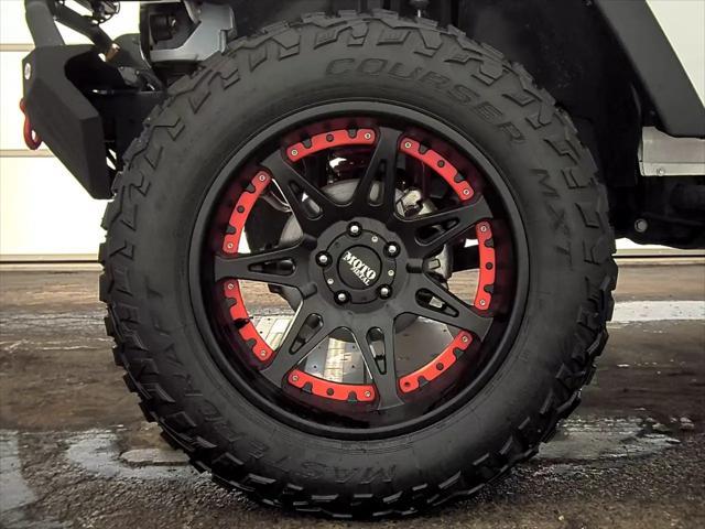 used 2015 Jeep Wrangler Unlimited car, priced at $24,900