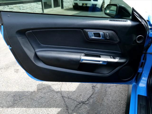 used 2022 Ford Mustang car, priced at $39,999