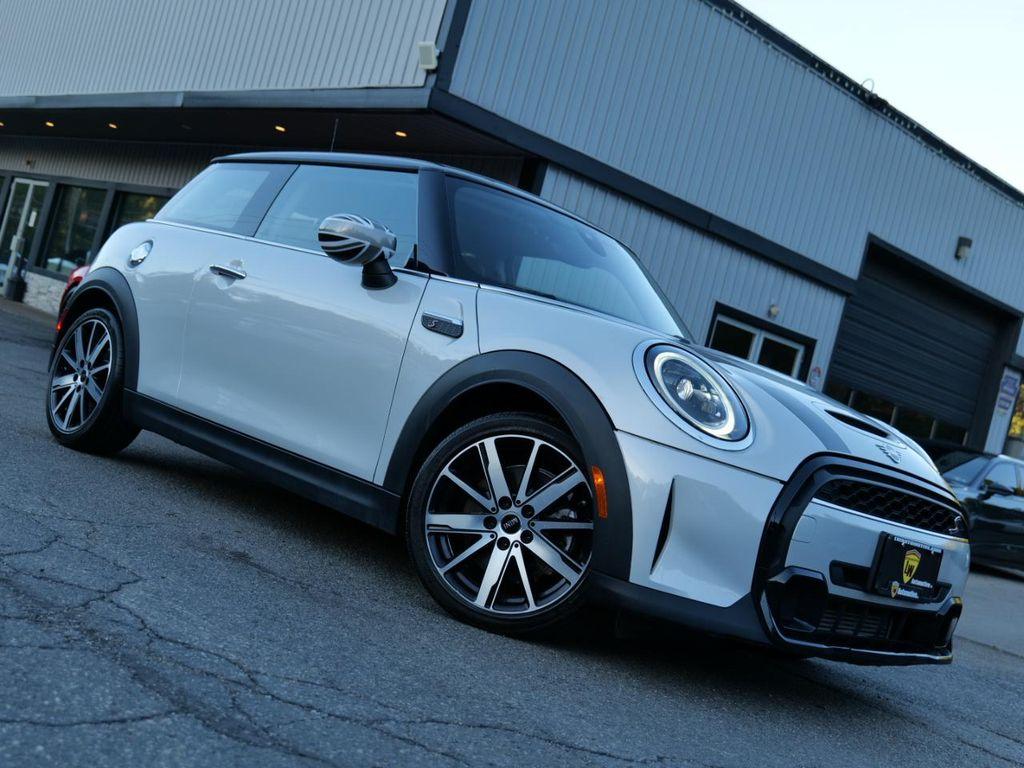 used 2023 MINI Hardtop car, priced at $22,900