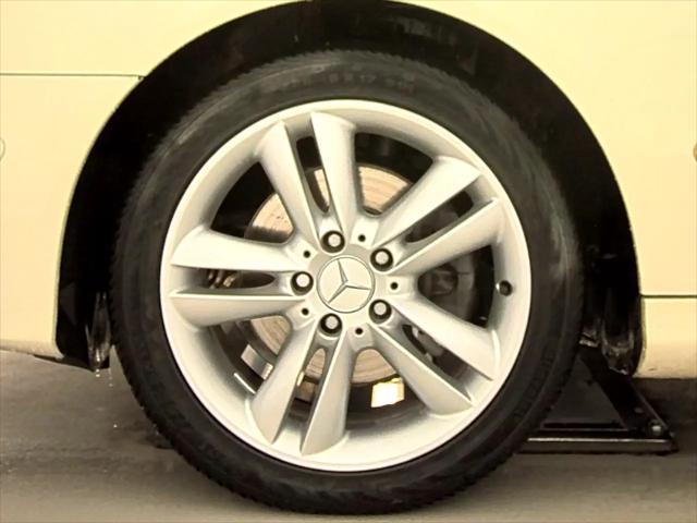 used 2007 Mercedes-Benz CLK-Class car, priced at $12,900