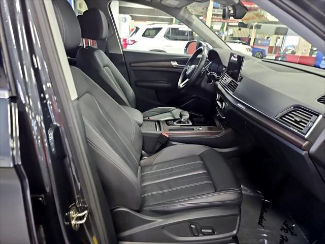 used 2021 Audi Q5 car, priced at $27,900