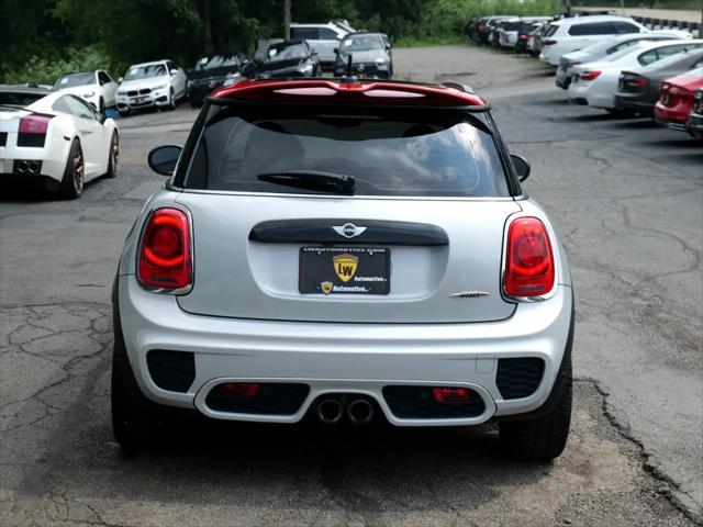used 2018 MINI Hardtop car, priced at $22,900