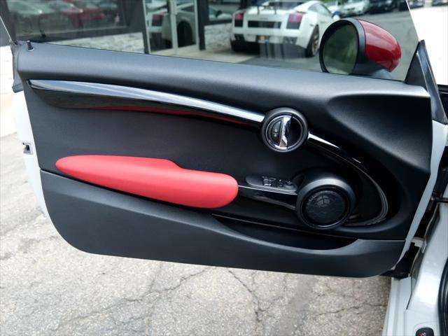 used 2018 MINI Hardtop car, priced at $22,900