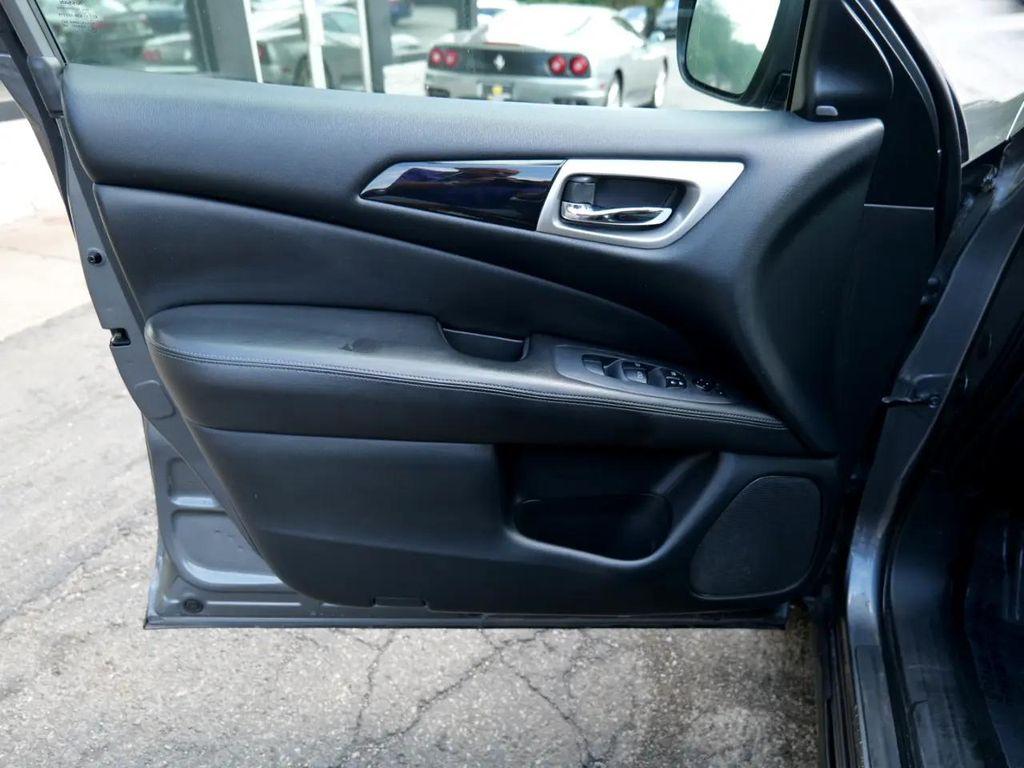 used 2020 Nissan Pathfinder car, priced at $21,900