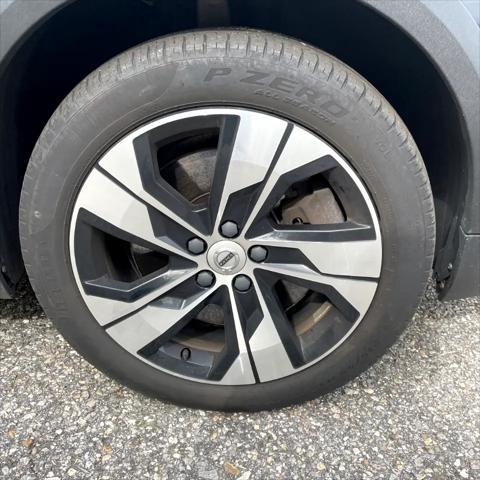 used 2020 Volvo V60 Cross Country car, priced at $29,900