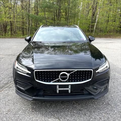 used 2020 Volvo V60 Cross Country car, priced at $29,900