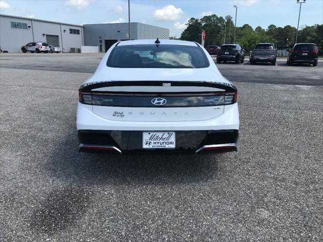 new 2025 Hyundai Sonata Hybrid car, priced at $33,570