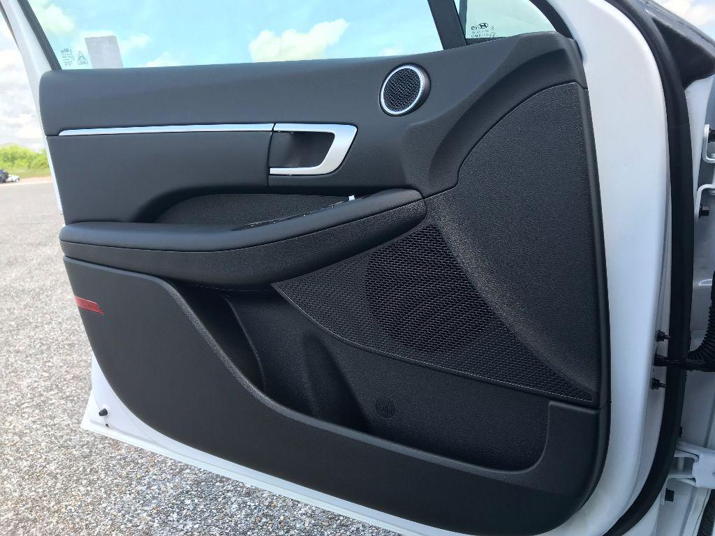 new 2025 Hyundai Sonata Hybrid car, priced at $31,897