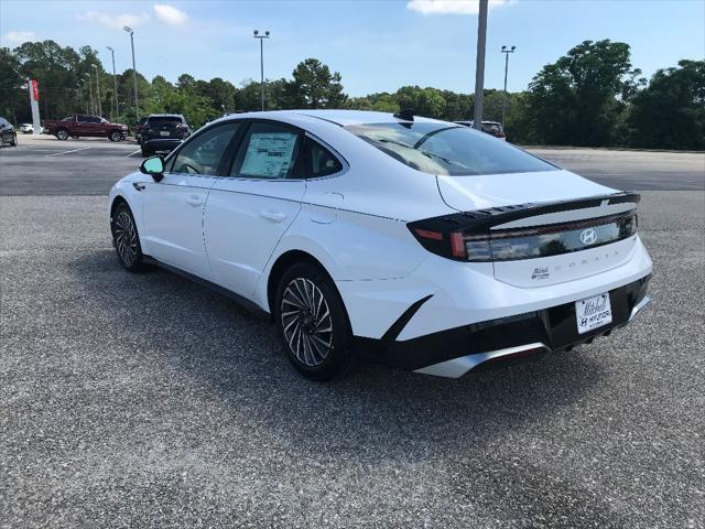 new 2025 Hyundai Sonata Hybrid car, priced at $33,570
