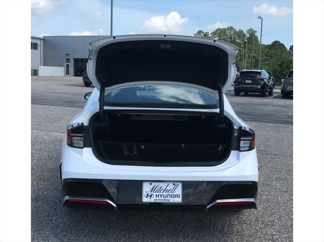 new 2025 Hyundai Sonata Hybrid car, priced at $33,570