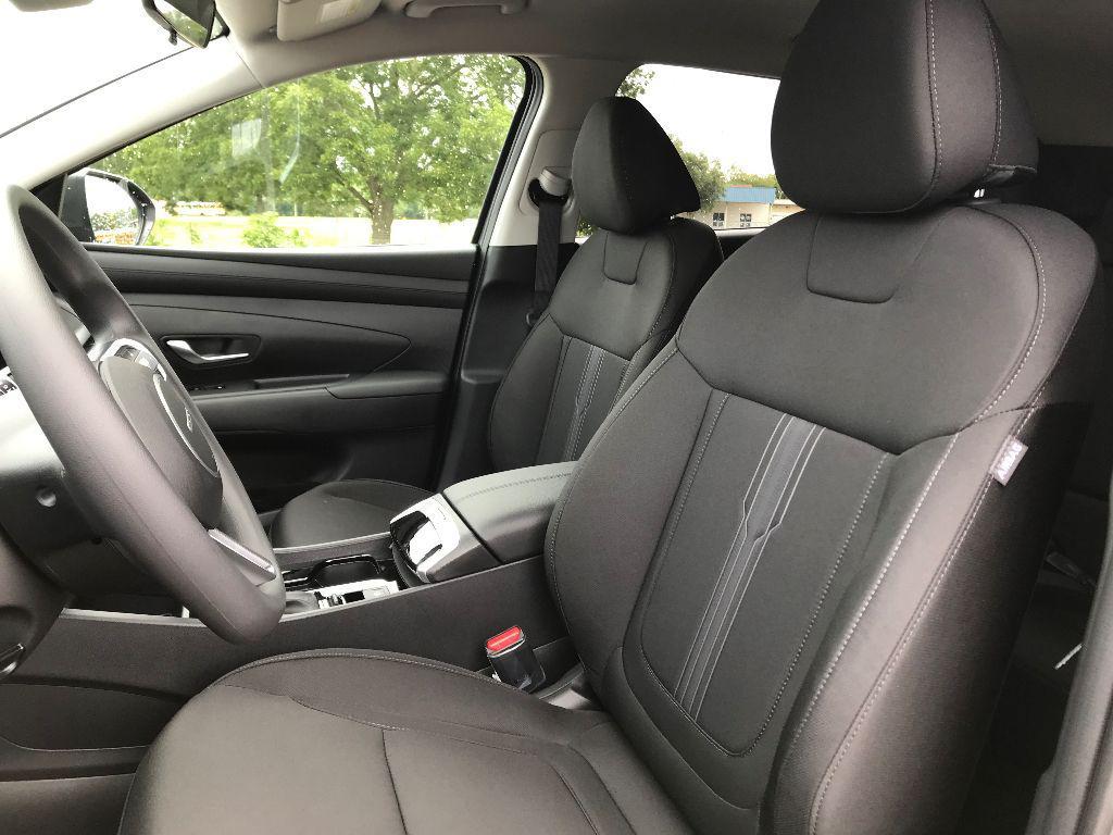new 2025 Hyundai Tucson car, priced at $32,051