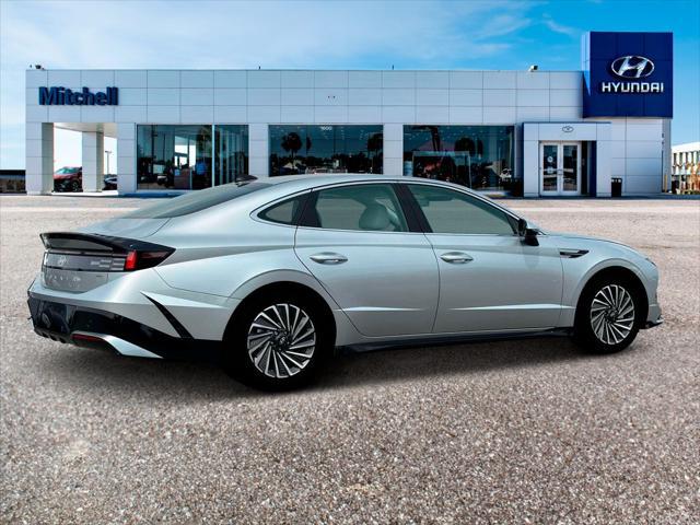 new 2025 Hyundai Sonata Hybrid car, priced at $40,858