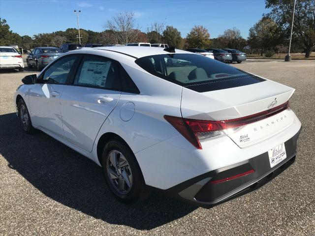 new 2025 Hyundai Elantra car, priced at $25,327