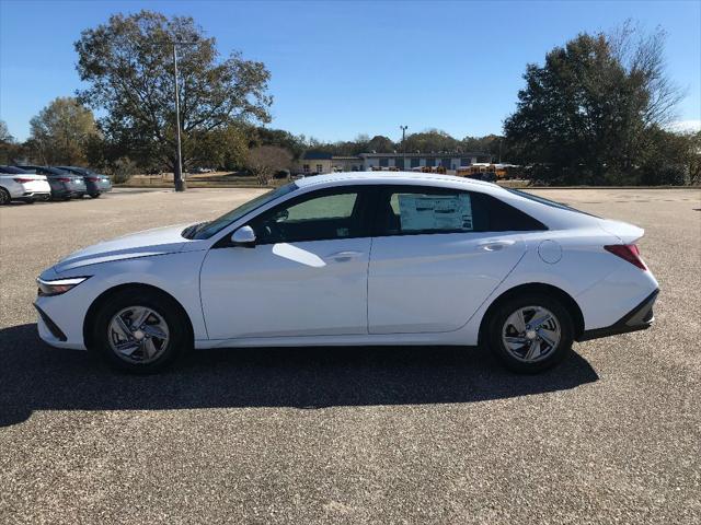 new 2025 Hyundai Elantra car, priced at $25,327