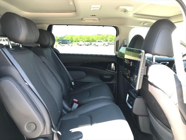used 2025 Kia Carnival car, priced at $50,919