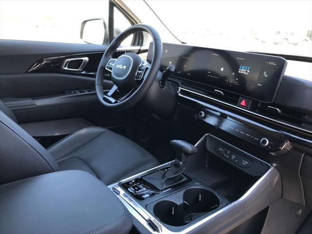 used 2025 Kia Carnival car, priced at $50,919