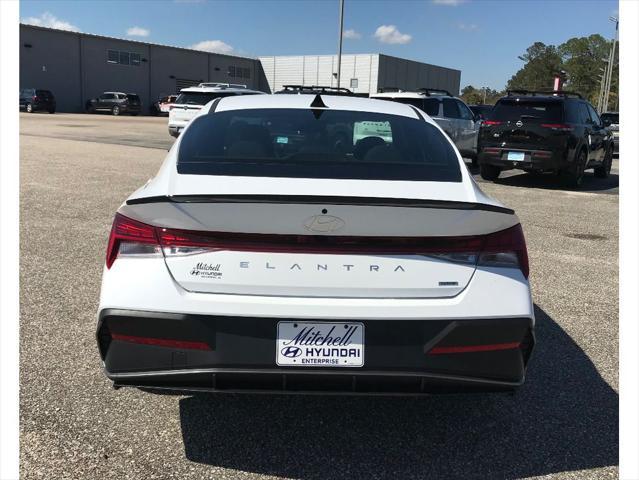 new 2025 Hyundai Elantra car, priced at $31,278