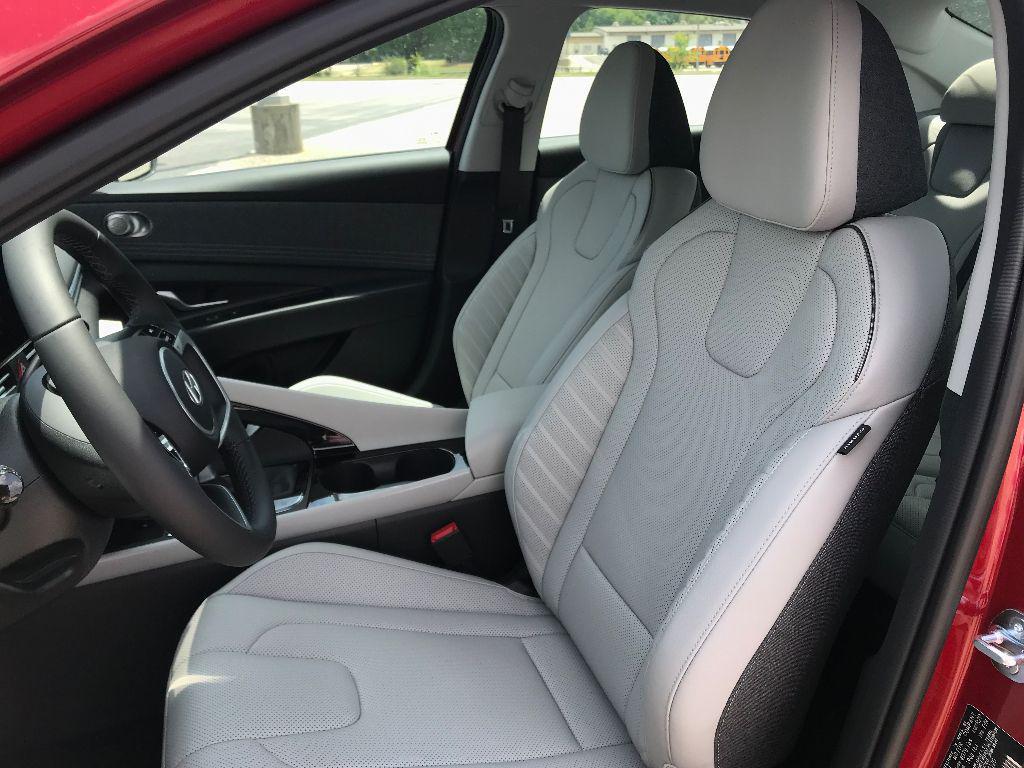 new 2025 Hyundai Elantra car, priced at $30,367