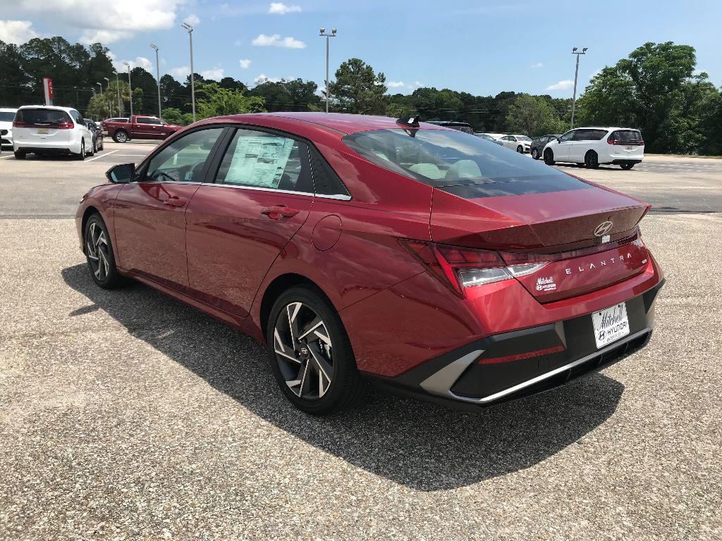new 2025 Hyundai Elantra car, priced at $30,367
