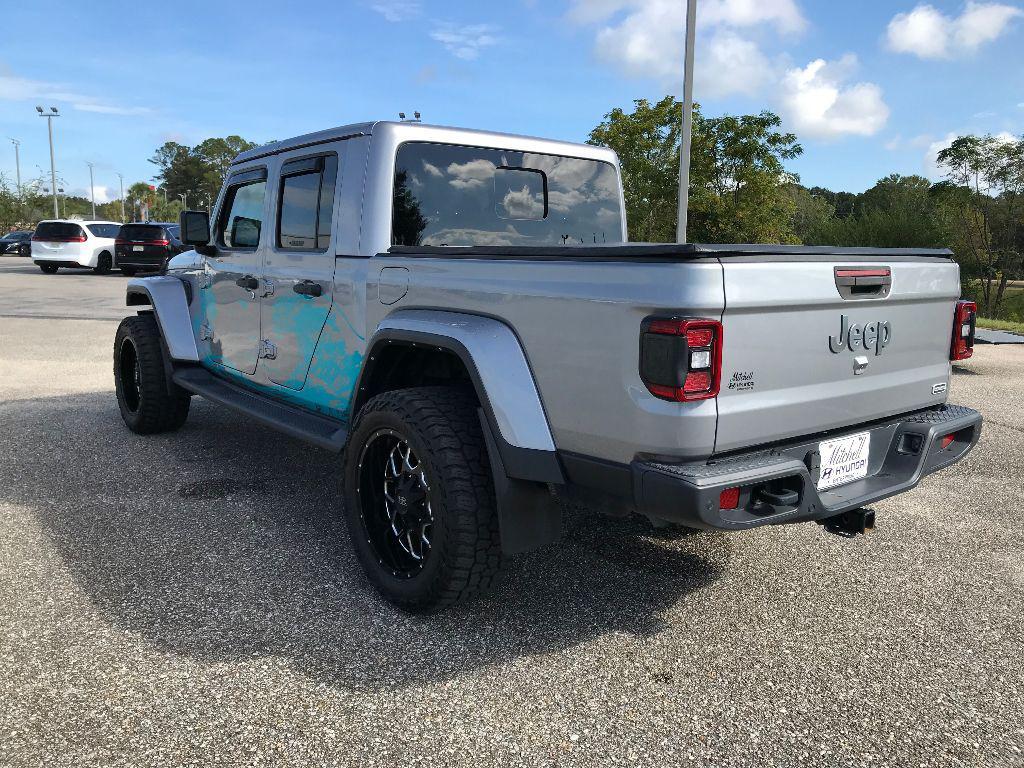 used 2021 Jeep Gladiator car, priced at $32,841
