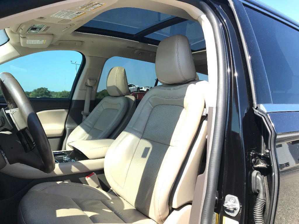 used 2023 Lincoln Aviator car, priced at $43,884