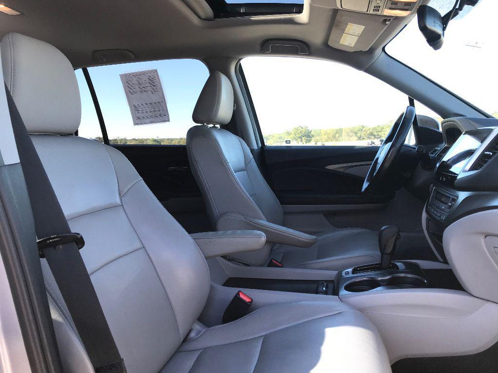 used 2017 Honda Pilot car, priced at $11,830