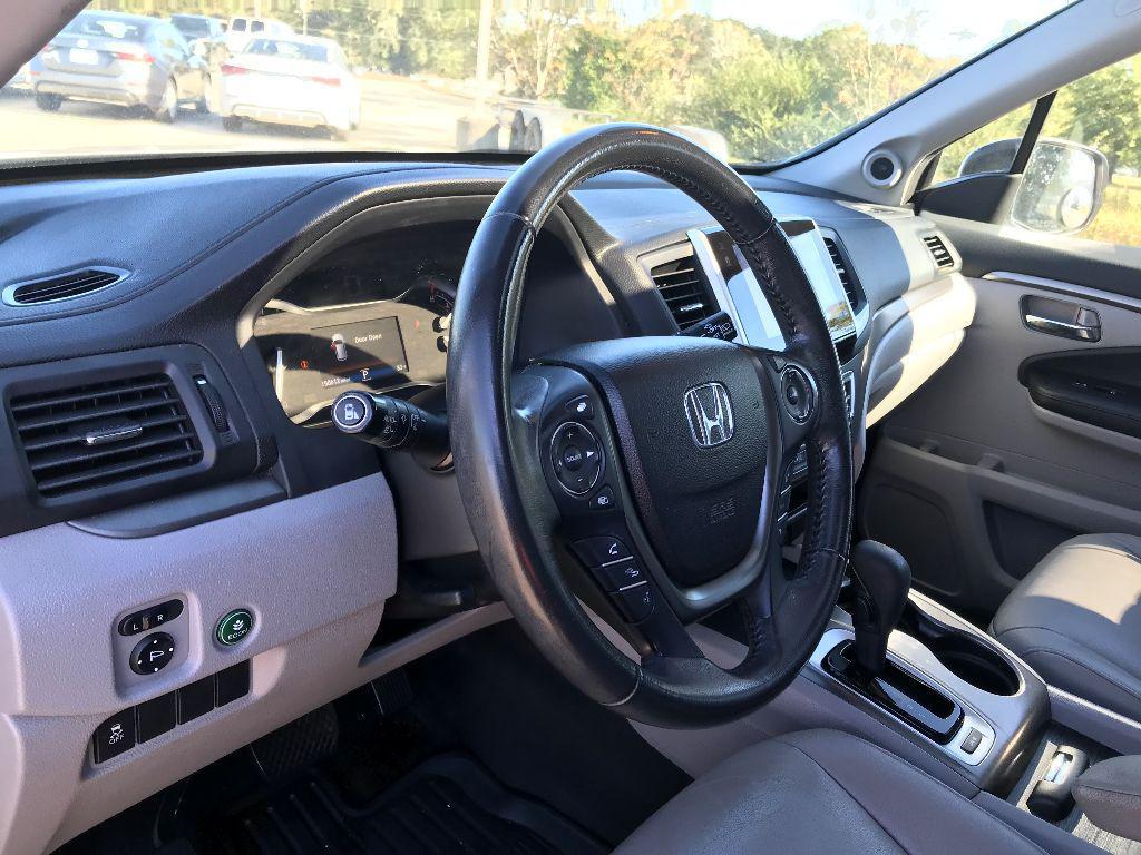 used 2017 Honda Pilot car, priced at $11,830