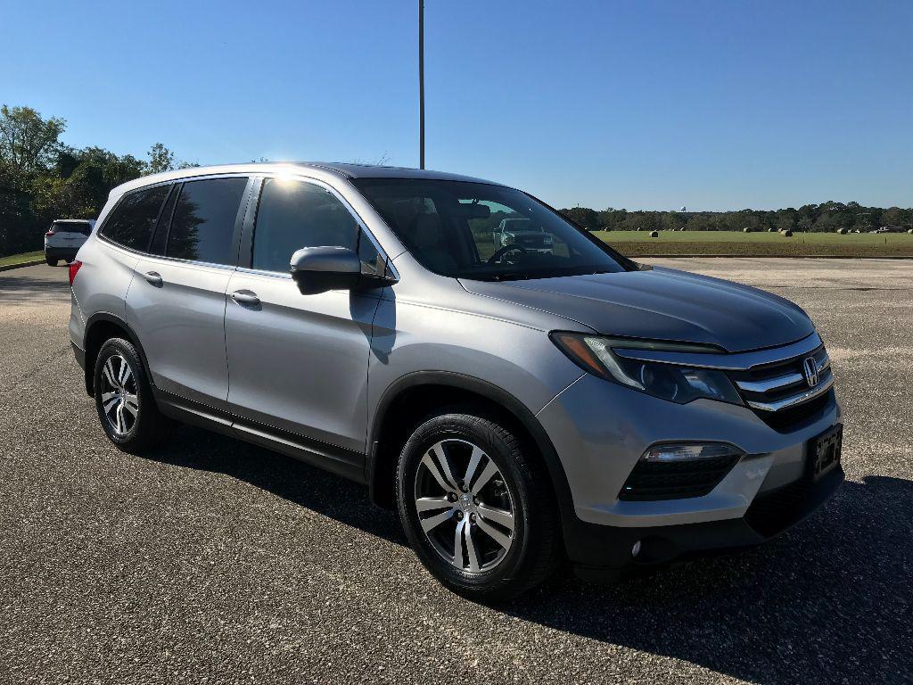 used 2017 Honda Pilot car, priced at $11,830