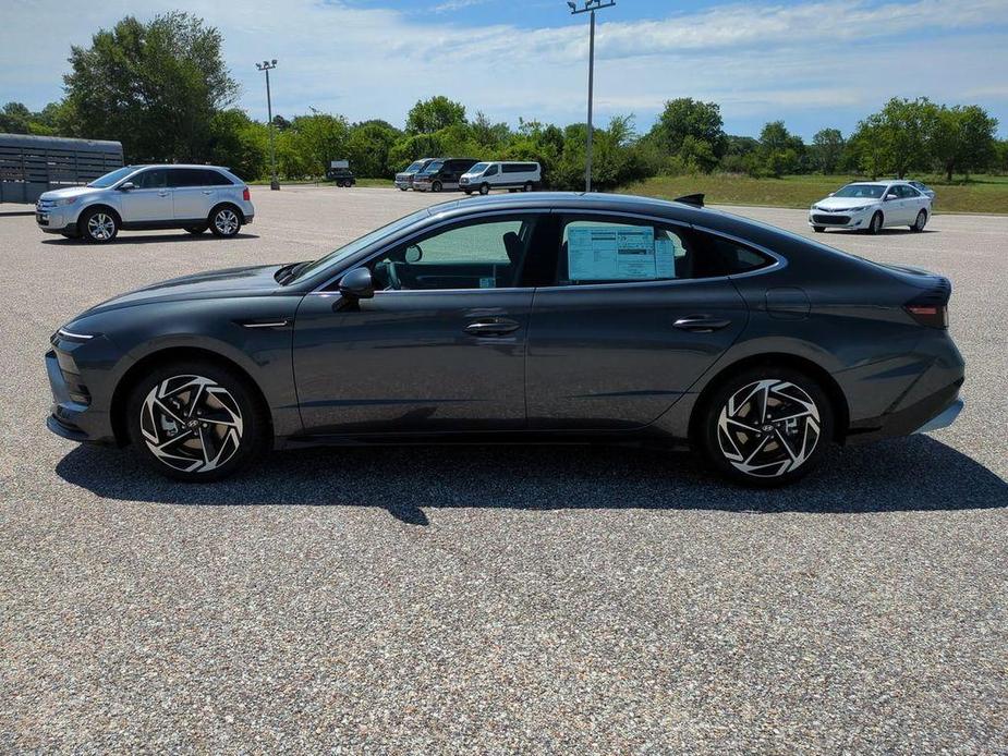 new 2024 Hyundai Sonata car, priced at $33,537