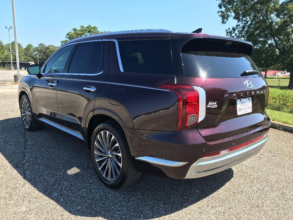 used 2024 Hyundai Palisade car, priced at $42,446