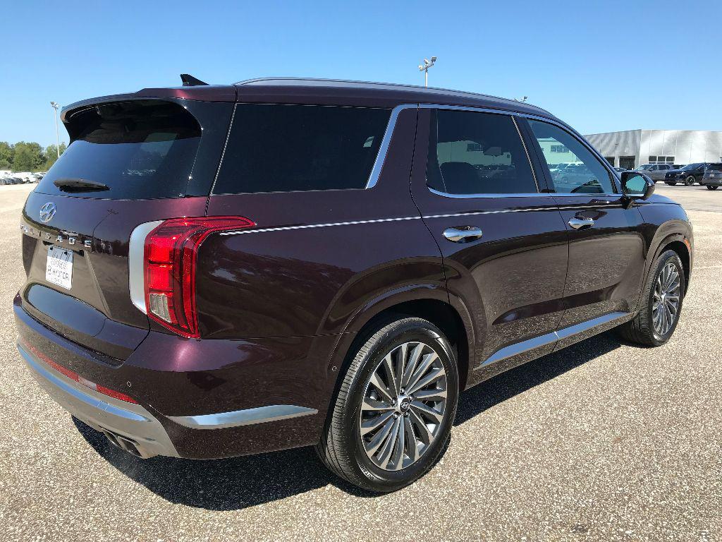 used 2024 Hyundai Palisade car, priced at $42,446