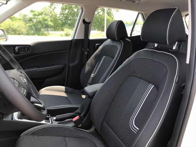 new 2025 Hyundai Venue car, priced at $25,540