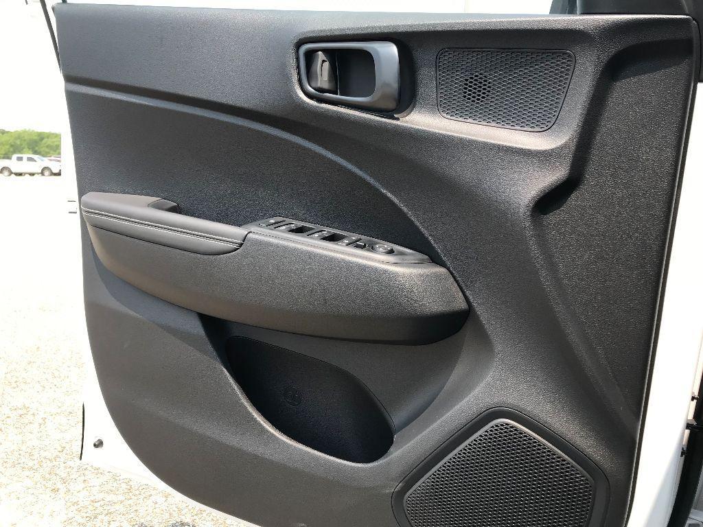 new 2025 Hyundai Venue car, priced at $23,659