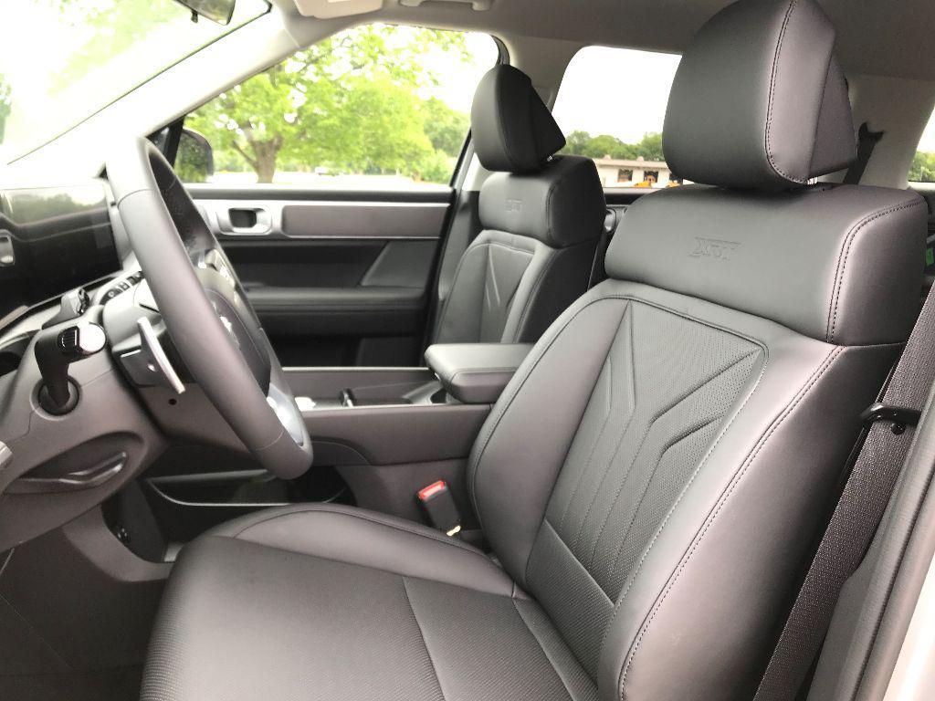 new 2025 Hyundai Santa Fe car, priced at $40,705