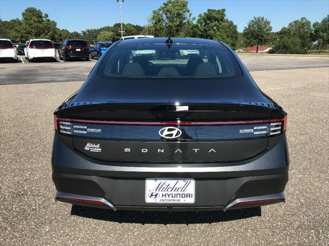 new 2025 Hyundai Sonata car, priced at $29,732